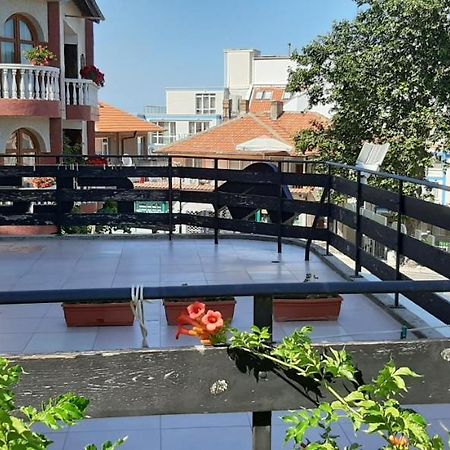 Dobrevi Guest House Созопол Екстериор снимка